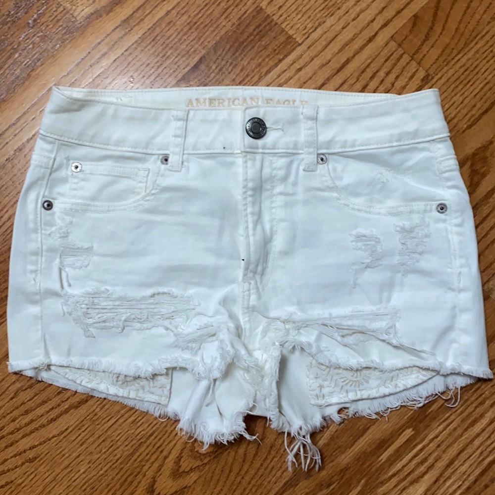 American Eagle white high rise jean short